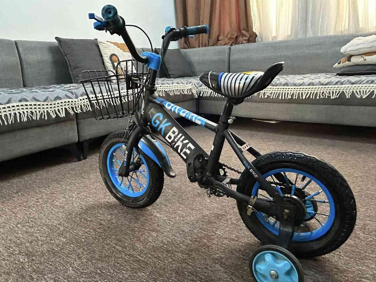 السلام عليكم مجموعة اغراض مستخدمة نظيفة داخل بسماية
بايسكل اطفال 30

عربانة طفل 35

كنتور ملحق داخلي صاج مصبوغ ابيض حراري 230

جرباية مكتبة +مخزن داخلي خشب عراقي 200


**إذا كنت صاحب هذا الإعلان وتريد حذفه لأي سبب، رجاءا أرسل رسالة إلى الدعم الفني**