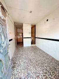 للايجار ٥٠م بناء نظيف الشعب العقاري الأولى قرب جامع بدريه بيه استقبال ...