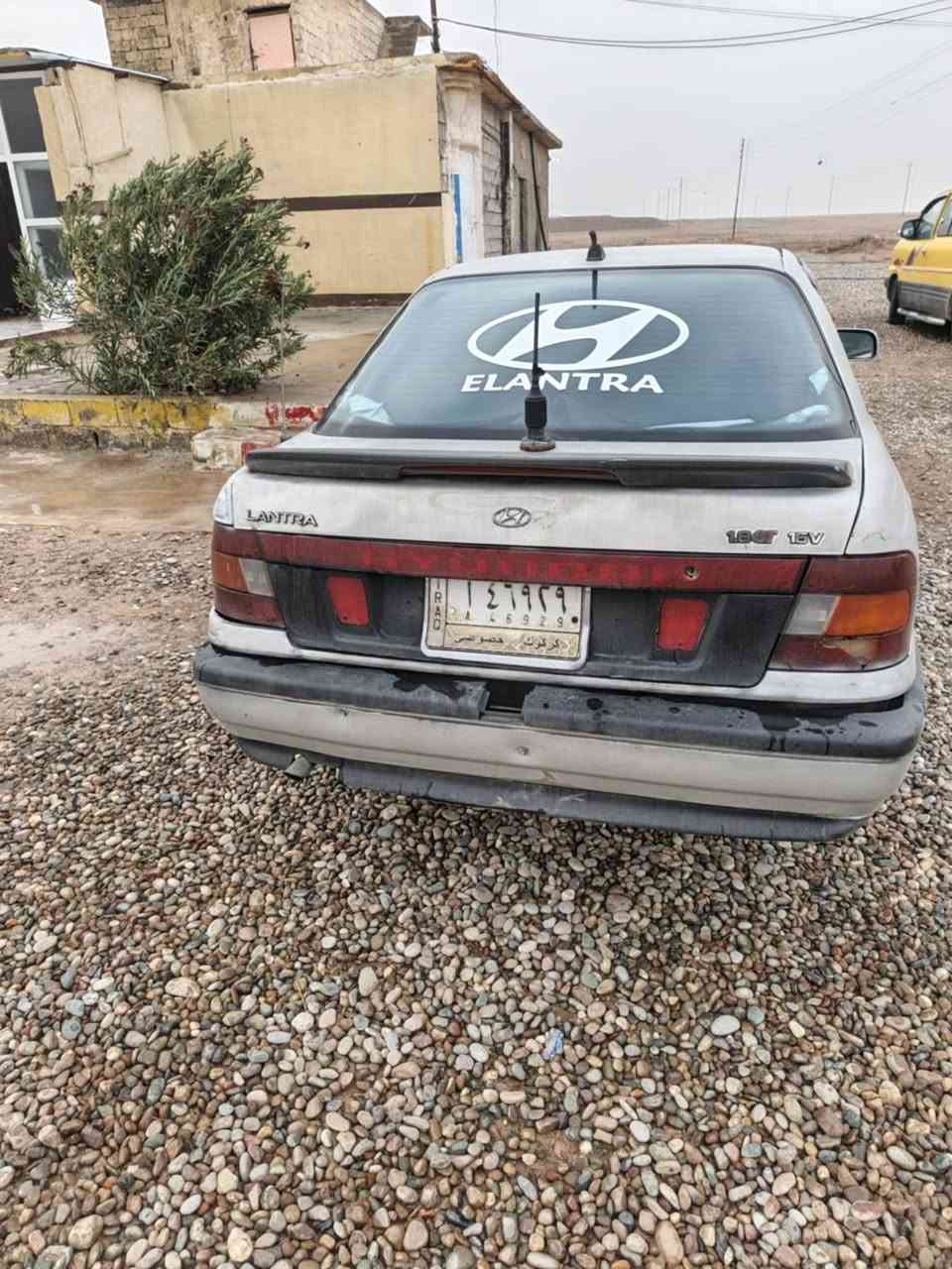 السلام عليكم النترا دمعه للبيع شرط كير محرك رقم كركوك سنويه ٢٧ تريد تحويل تريد وكاله سياره مال جناي السعر ٢٤ وبيه مجال قليل او مراوس حسب القناعه الاتصال علا ***********
