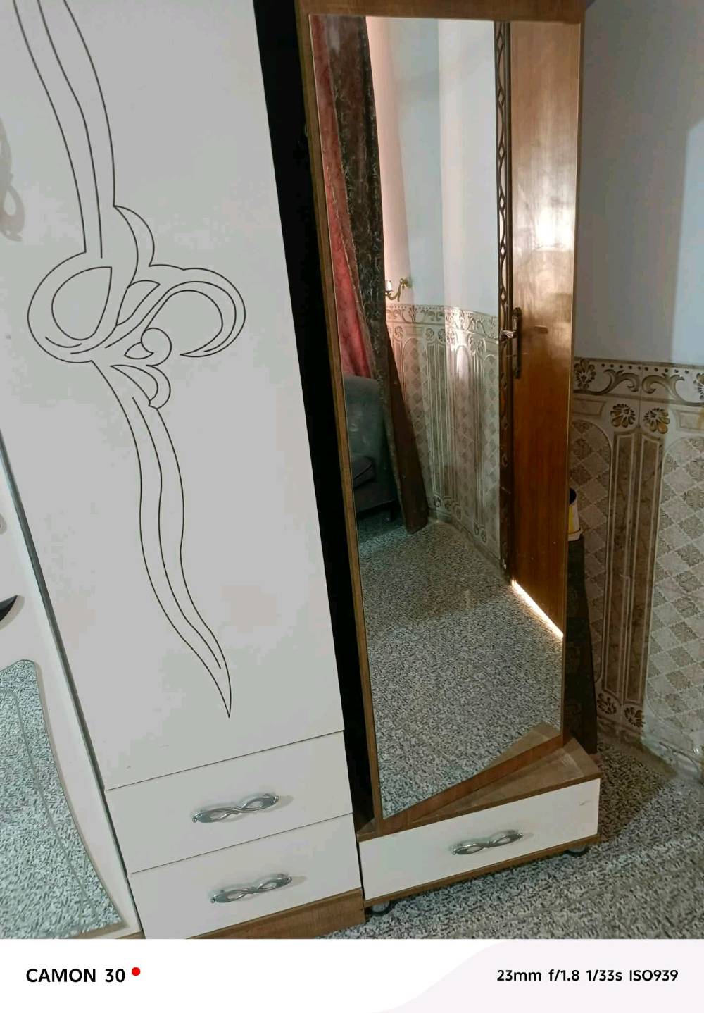 غرفه تركي للبيع سعر550تسع قطع مكان حله لكفل شراي يراسل واتس اب+964 778 167 1179