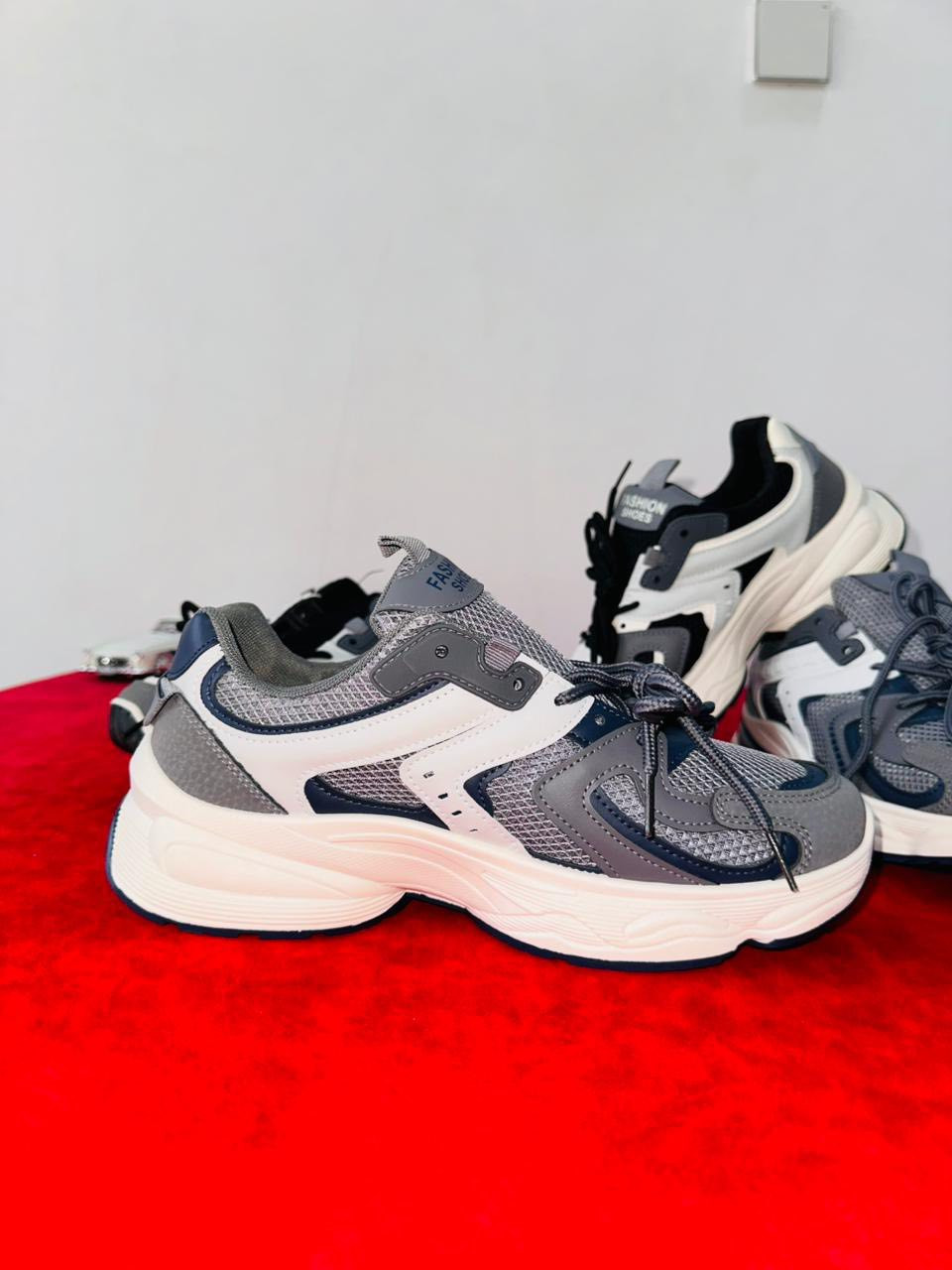 السعر 15 والتوصيل مجاني افضل واجمل الموديلات الرجاليه للحجز رقم وعنوان


**إذا كنت صاحب هذا الإعلان وتريد حذفه لأي سبب، رجاءا أرسل رسالة إلى الدعم الفني**