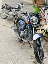 دايون نفخ موديل 2022  أوراق بسمي   سعره 1500.    رقم تليفوني 078011823...