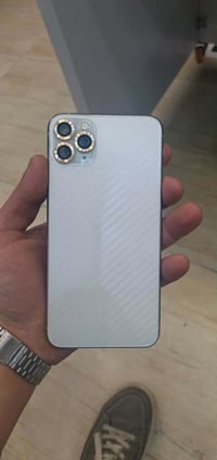 ايفون ١١برو ماكس ذاكره ٦٤ بطاريه ٧٥ وتر بروف  نموذج m السعر عل خاص ٠٧٧...