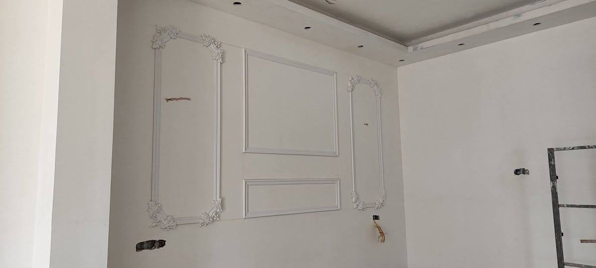 بسم الله وعلى بركة الله نشتغل ديكورات داخليه وجهات فوم تركي سيراميك شغل درجه أولى استلام مهندس أسعار مناسبة استفسار على رقم ***********
