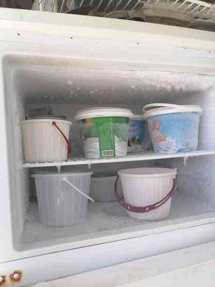 ثلاجة اللبيع شغل سعرا ١١٠ بي مجال كركوك حي العروبه يم ملعب خومسي او وكف قديم حجم ٢٠ قدم بس مبدل ماطور مابي اي عيب شغال بل شرط ٧ايام ضمان
***********
*********** كركوك
