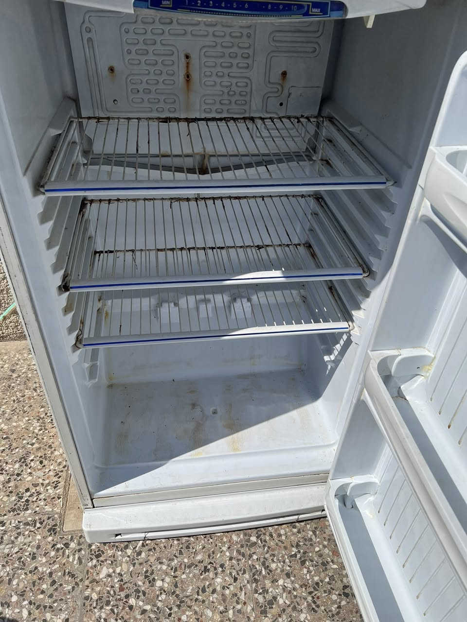 للبيع ١٠٠ وبيه مجال قليل


**إذا كنت صاحب هذا الإعلان وتريد حذفه لأي سبب، رجاءا أرسل رسالة إلى الدعم الفني**