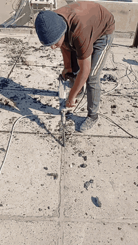 ليوم عملنه قلع الماستك القديم واضافه ماستك جديد   07758887565