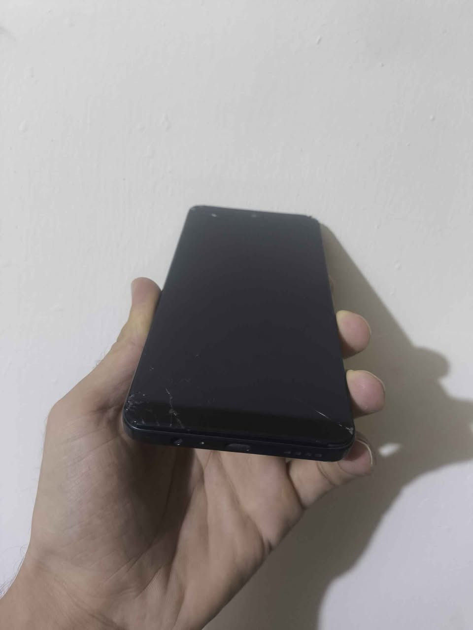 ريلمي C71 ذاكرة 256 بي كسر بالحساس مامأثر بأي شي جهاز استخدام طبيعي بدون ملحقات السعر 100 وبي مجال بسيط تعليقات ماارد واتساب وخاص واتصال مكاني العمارة أبو رمانة *********** عمارة, ميسان
