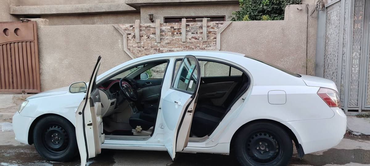 جيلي ام كراند c7 محرك ١٨٠٠ السعر ٥٨ 
تبريد شغال 
الكهربيات شغاله
فتحت سقف شغاله 
شاشه تدعم الكار بلي 
السياره كلش نضيفه 
الاستفسار الاتصال ع هذا الرقم ***********
