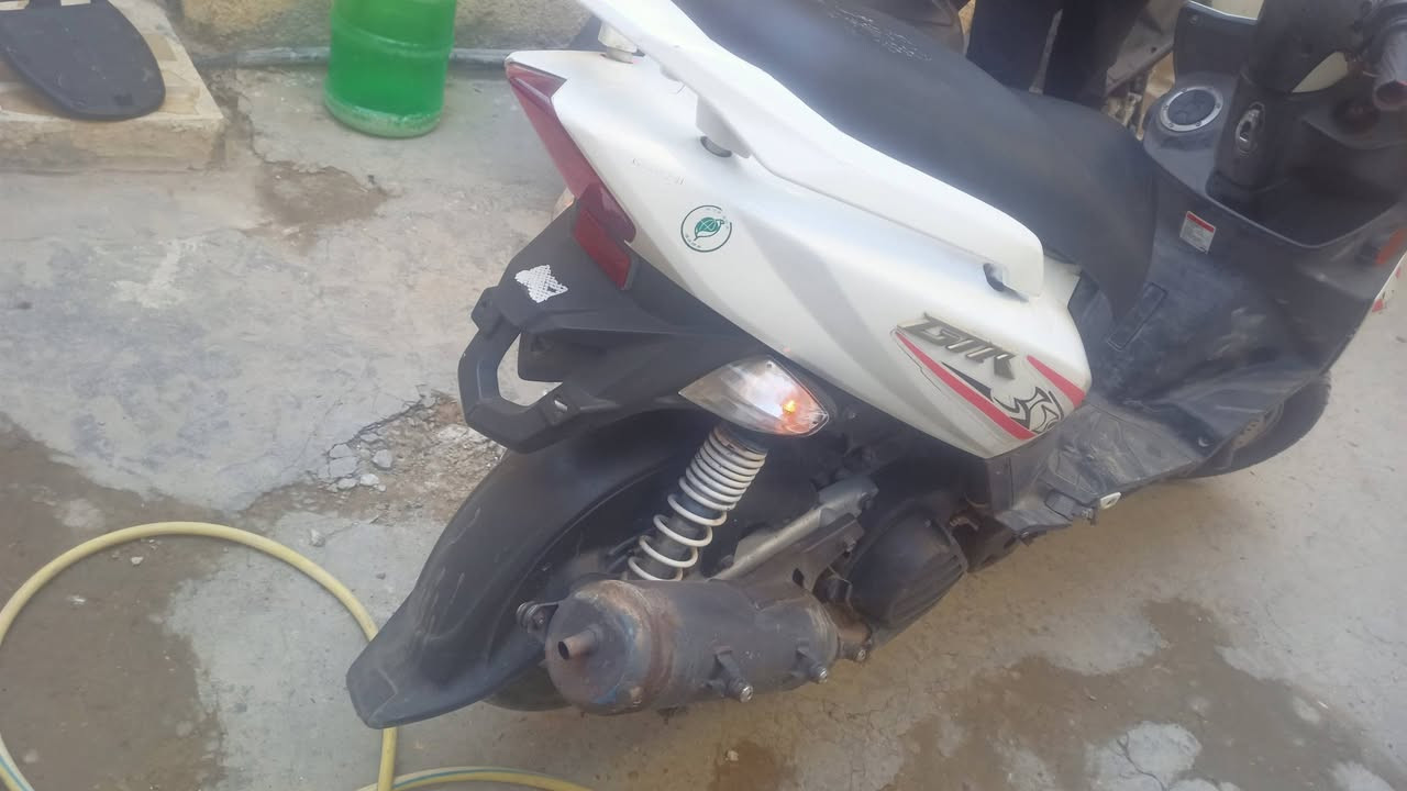 دراجه جي تي ار مكفوله علم دراجه حلوه بعده جديده
مكاني بغداد سبع قصور 
السعر 650 
بعده وكاله 
***********
