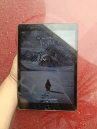 آيباد ٩ • ٦٤ • بضمان