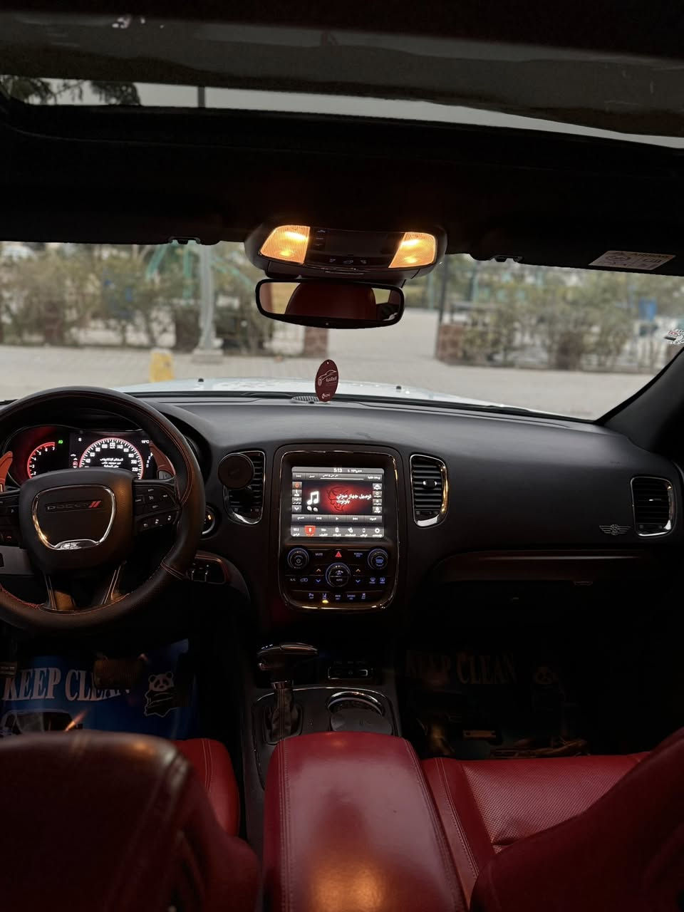 خليجي وكالة هارلم 2019
السيارة فول مواصفات محرك ٨ سلندر ٥٧٠٠ بيها فقط ربع باب السايق صبغ

للاستفسار: ***********
