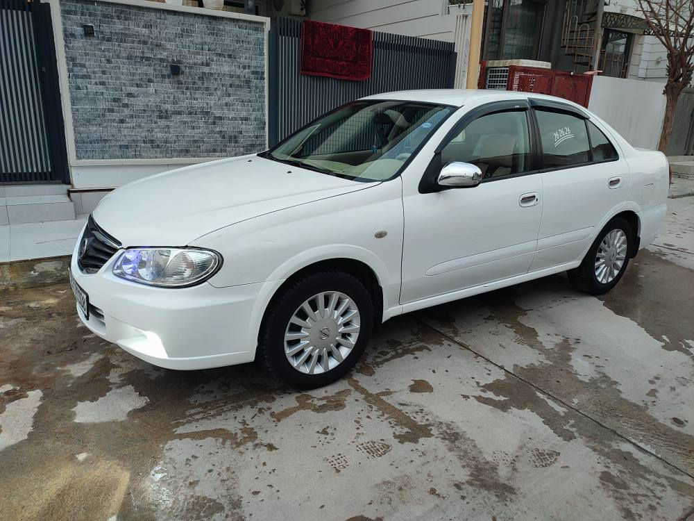 ***********   &&&& ***********
نیسان سەنی یابانی   2010  تۆماتیک و سپی بەفری
هەزەوسەنەوی تازەیە  تا 2027 مانگی5  بە ناو خۆمەوەیە
چوارجام کارەبا و کەلە و کۆنترۆل و عەینەکە
شاشە ئایپادو کامێرەیە  و ئاوێنە کارەباو ناو فۆرمیکایە
مەکینە ڕەشی سۆپەرە
گێڕو مەکینەی نە کراوەتەوە بە شەرتی دەفیتەر  
دووپارچە و پەڵەیەک بۆیاخ  بە بێ هیچ ناوگرتنێ  
پێش و دوای کەپسەو چە کوشی پێوەنی یە 
چوارتایە و ویلی لۆک لۆکی لەژێردایە
سەیارەکە نموونەیە و چرکەی تێدانی یە
سعر/97$مجالێ تێدایە   شوێن/شارەزوور-زەڕایەن
ژ.م/***********   &&&&      *********** السليمانية, العراق
