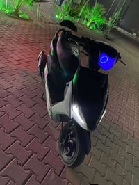 دراجة اف اس • مكينه ناعمه • زنون سبع ألوان