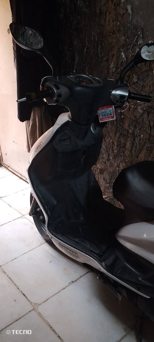 سلام عليكم سكنس نثية 110 ياباني للبيع او مراوس وانطي فرق اذا دراجة احدث 
نضافة فول واحد عل واحد دراجة كاملة مكملة تاخذهة ربع ماذب عليهة بلادي دراجة خير من الله 
مكاني/ بغداد مدينة الصدر 
سعر 650
رقمي/ ***********
