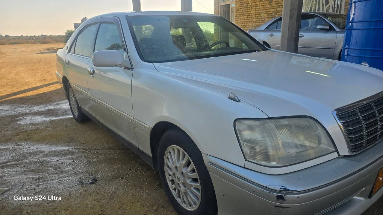 ملكه دكمتين ادوات متومه رقم بصره
سياره جديده وجاهزه محرك كير حداديه 
تخم تاير جديد تبريد كشر دواخل شرط 
سعر ٣٥ ورقه الشطره ***********
واتساب
