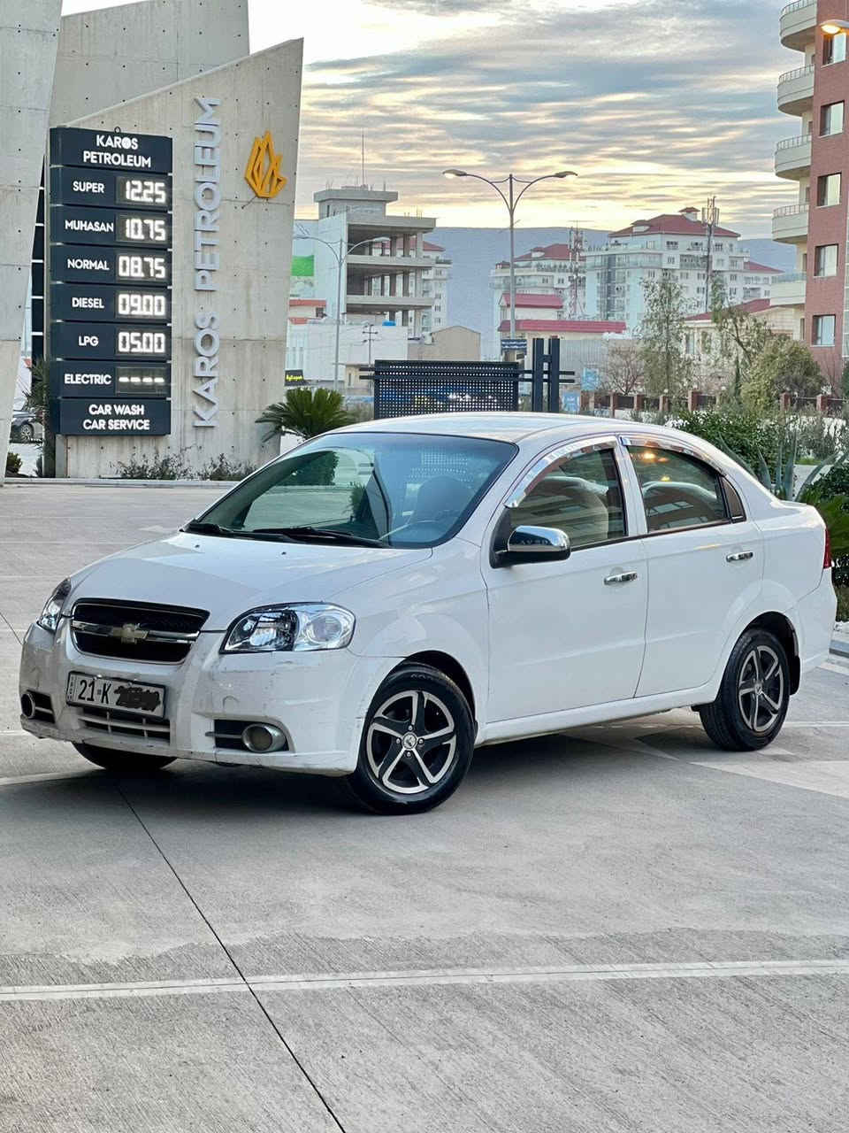 ئەڤیۆ ٢٠٠٩
مەکینە بچوک فەل گێڕ ئۆتۆماتیک  کێڕو مەکینەی بەشەرت بێدەعم پێشو پشتی کەپسە چوارتایە و ویلی لۆکی لەژێرە  قفڵ مەرکەزییە کارەبایی بەشەرت سەنەوی بەسەر چووە بەناوی خۆمەوەیە هیچ کێشەیەکی نیە
سعر 72 مەعامەلەیەکی کەم
ژ. م : *********** السليمانية, العراق
