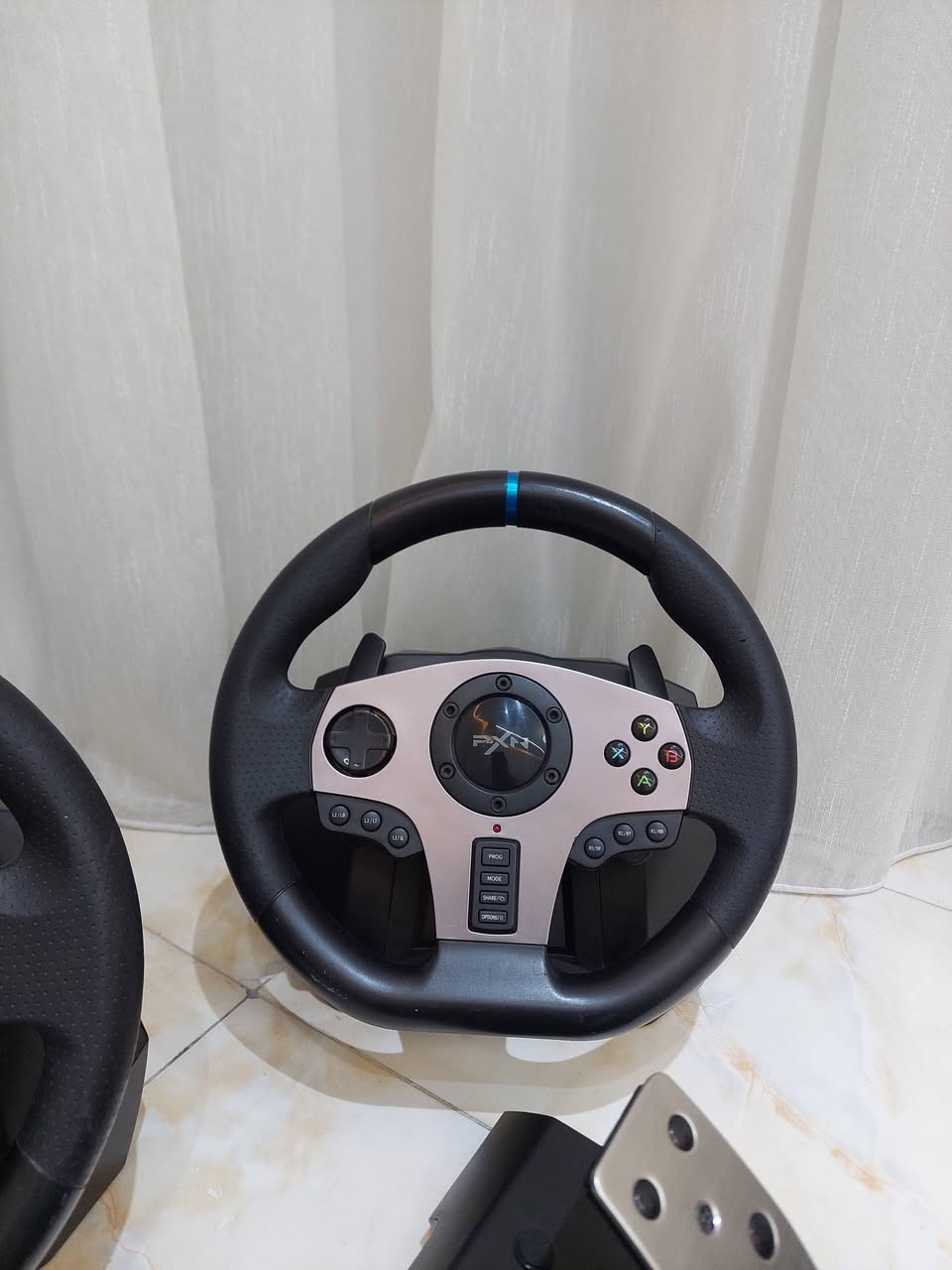 السلام عليكم 
دركسونات PXN V9 
يدعم الاكس بوكس _ البلي _ PC
شرط الفحص والشغل نقص قواعد التثبيت مال دركسون فقط سعر القطعه[ 80 ] الف


**إذا كنت صاحب هذا الإعلان وتريد حذفه لأي سبب، رجاءا أرسل رسالة إلى الدعم الفني**