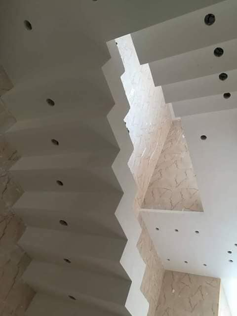 السلام عليكم اخوكم خلفه بياض جص وبورك وشغلي درجه اولى بإشراف مهندس وهذا جزء بسيط من اعمالي اتمنى ان ينال اعجابكم واي استفسار الاتصال على الرقم *********** همتم رفع المنشور ابملسقاتكم اخوتي
