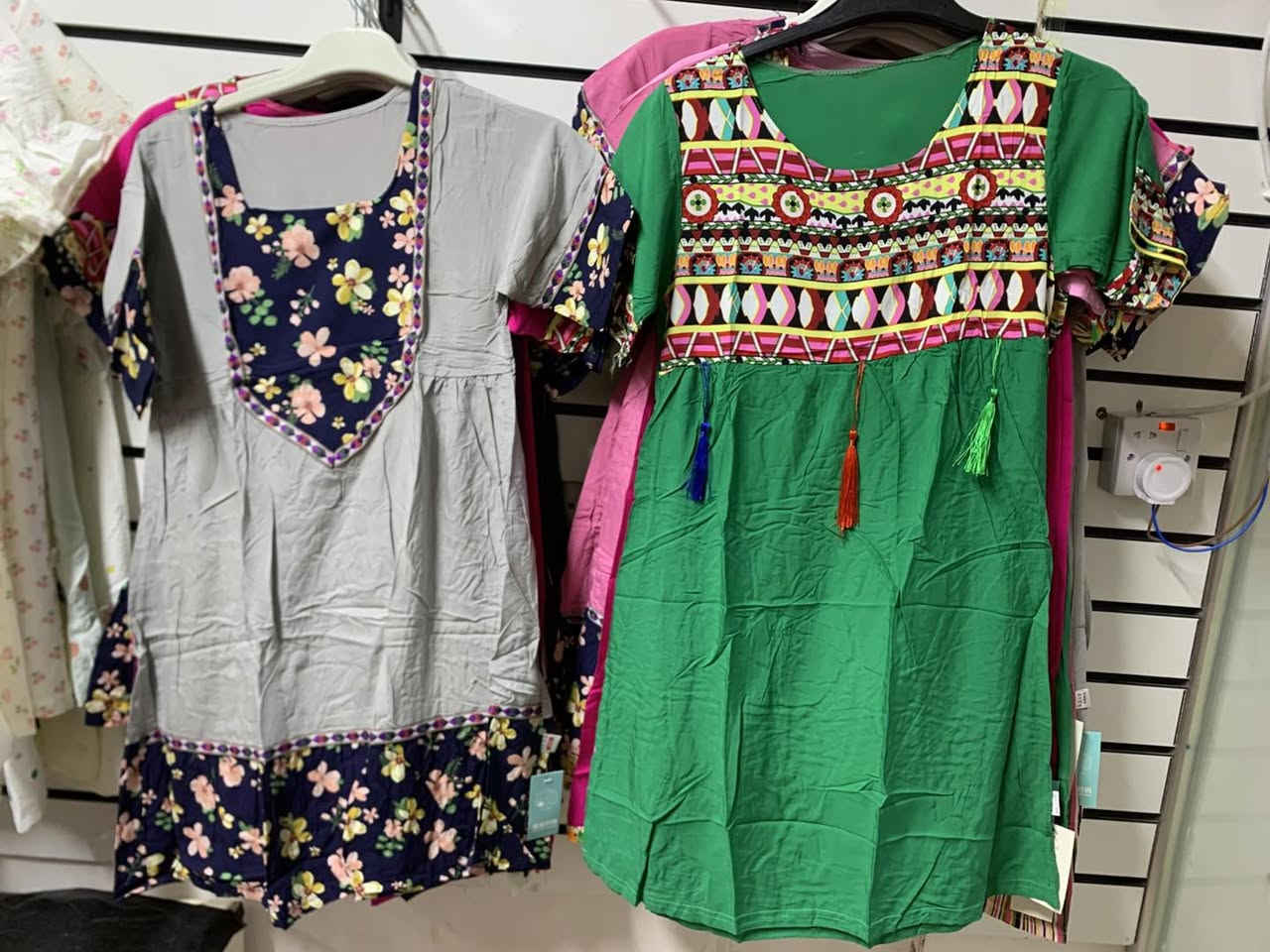 #صح التصوير فاول المهم المعنى كشمير بناتي ومحير وبعد الوان وقياسات وبس وفقط4000دينار


**إذا كنت صاحب هذا الإعلان وتريد حذفه لأي سبب، رجاءا أرسل رسالة إلى الدعم الفني**