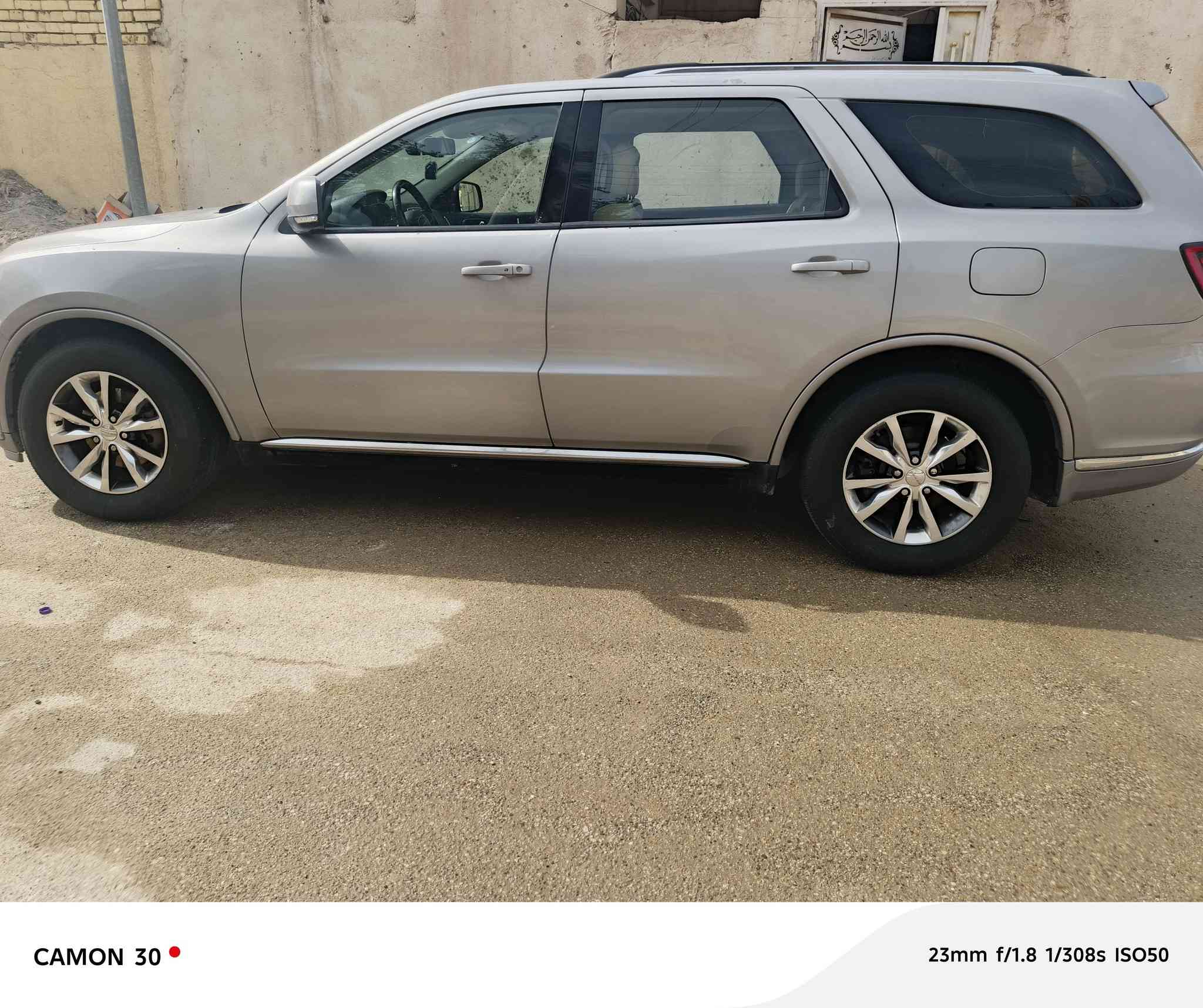 السلام عليكم: دورنكو مديل 2016 مبدل بنيد ومرشوشه حزام اثر جراد سياره جاهزه منضومه مال غاز سياره جاهزه من كل النواحي +ترهم مراوس شارجر او اوباما حسب القناعه مكان ناصريه قرب كراج بغداد 
السعر: 180وبيها مجال بسيط 
رقم الهاتف: ***********
