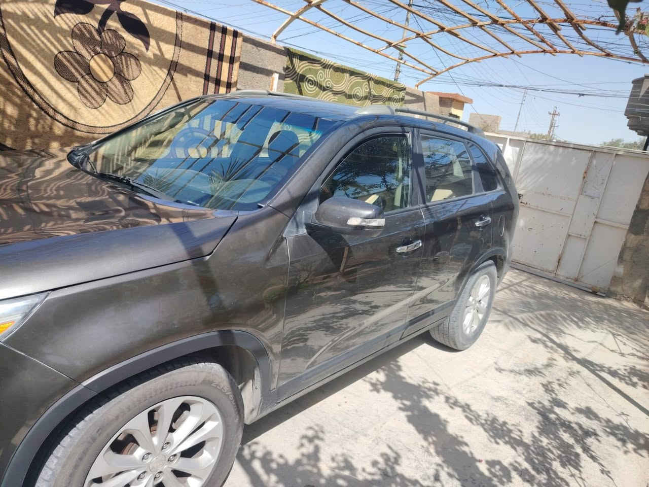 سورنتو 2015 وارد امريكي
فول مواصفات عدا البنوراما
حادثها تبديل جاملغ و بنيد بدون دواخل
ايرباك دركه فقط
محرك 6 سلندر مفتوح
سياره جاهزه و جديده
مكاني بغداد
السعر 143 بيها مجال
الشراي يتصل 

0780 171 7073
