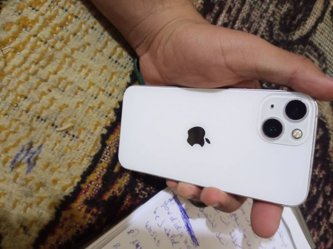 iPhone 13
السلام عليكم جهاز ايفون ١٣ مبدل شاشه وبطارية (بطاريه تفصيخ نسبتها ٨٥ جهاز كلشي مبين ب صور بي كسر شويه بشاصي اثر طيحة والكامرة بلاديه بس هم اثر طيحة طلعت قطعه معروفه مدري شنو والسيم كارت القاعده مالته تحركت أو عطلت اني سالت عليها كالو ٢٥ الف تتصلح ابيعه على وضعه 
فيس ايدي شغال جهاز استخدام زين لا يعلك لا يشمر شحنه حلو 
مكاني بغداد بلديات 
وسعرة ٢٧٥ وبي مجال للشراي كلشي مذكور وموضح ب صور 
***********
تحياتي ادمن ♥️
