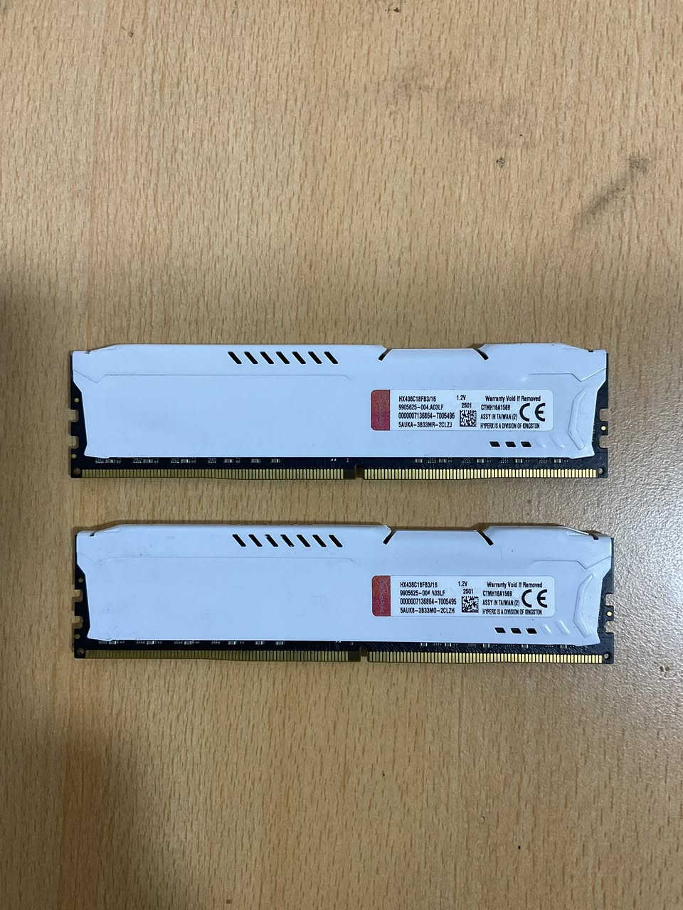 رامات هايبر اكس فيوري 32gb 2x16 ddr4 تجي تردد 3600mhz ولcl19 تجي لون ابيض جديدات مفحوصات سعر القطعه 100 ثنينهن ب190


**إذا كنت صاحب هذا الإعلان وتريد حذفه لأي سبب، رجاءا أرسل رسالة إلى الدعم الفني**