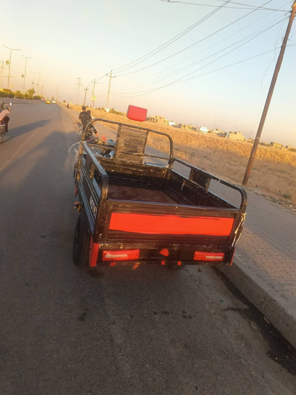 السلام عليكم عندي شباب عندي هاي الستوته للبيع موديل 17 محرك 24 الستوته اي عيب ما بيها السعر مليون وبي مجال بس الشرايق خابرني ‏‪***********‬‏
