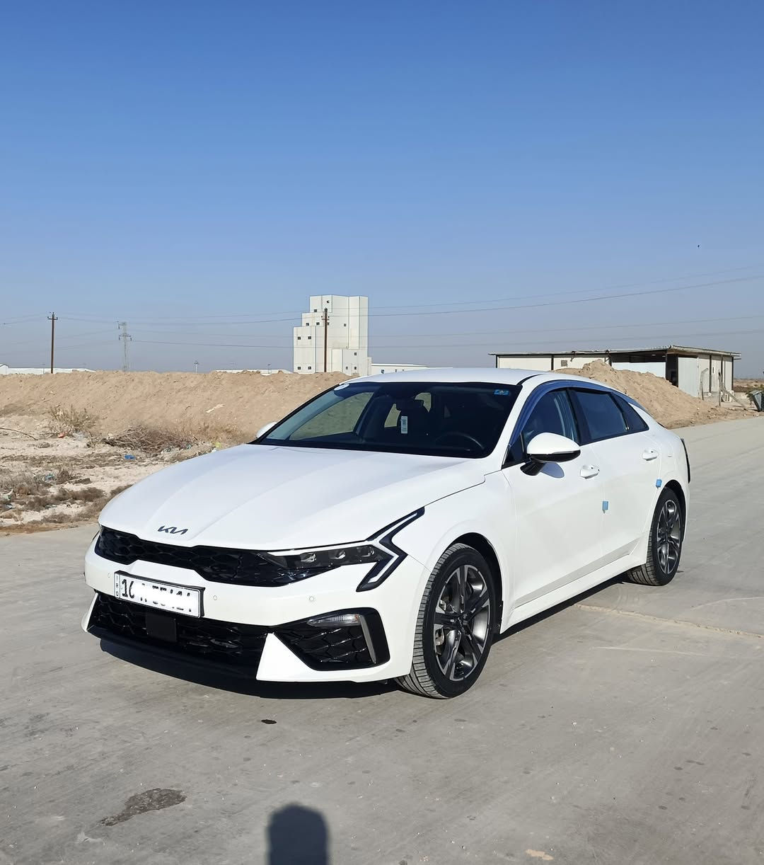 سلام عليكم K5 موديل 24وارد كوري غاز ماشيه 30الف اسياره فول مواصفات ما عده البنورامه تشغيل عن بعد مانع اصتدام امامي خلفي اسياره فول رقم قادسيه معوقين السعر 210او بيه مجال الاستفسار لاتصال على الرقم 
‏‪0772 681 9370‬‏
