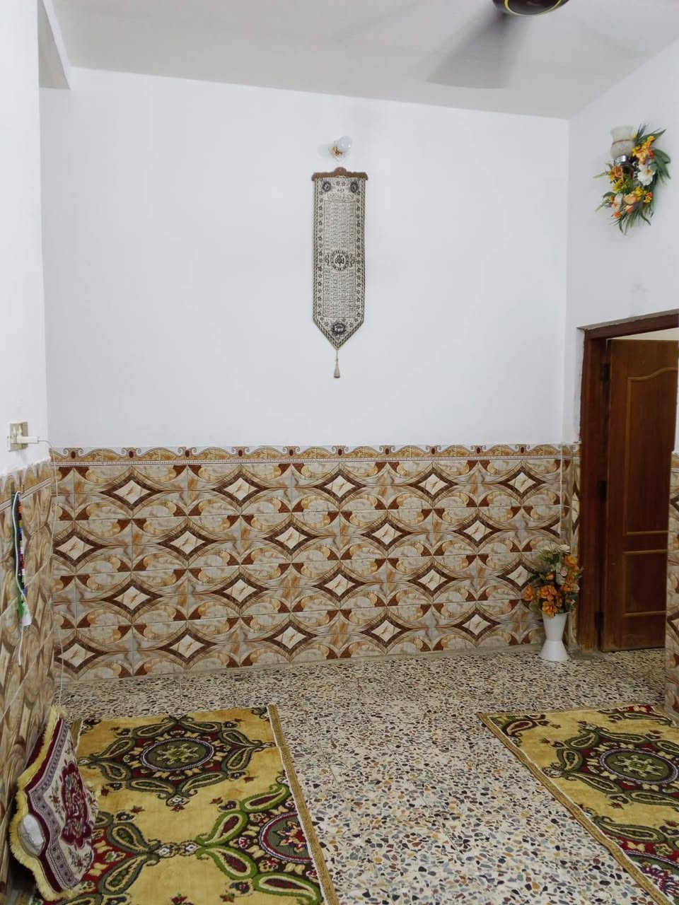 السلام عليكم
 الدار للبيع التفاصيل داخل الصورة الشراي يتصل 

رقم الهاتف 
***********
