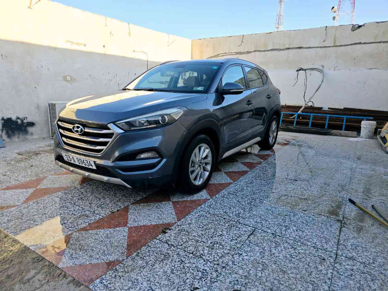 توسان وارد امريكي موديل 2017
تبديل البنيد فقط سونار وحادث امريكا موجود
سياره جاهزه باسمي سنويه جديده 
سعر 135 مكاني العماره 
***********
