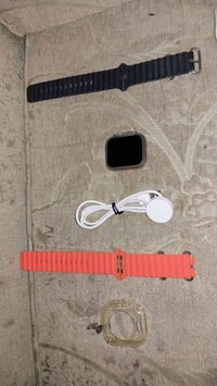 ساعات • جودة عالية • حالة ٥٠٪