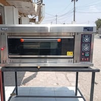 فرن بيتزا سمارت ما مستخدم شيء قليل وغراضه كلهم كاملات مع كرك السعر ٨٠٠...