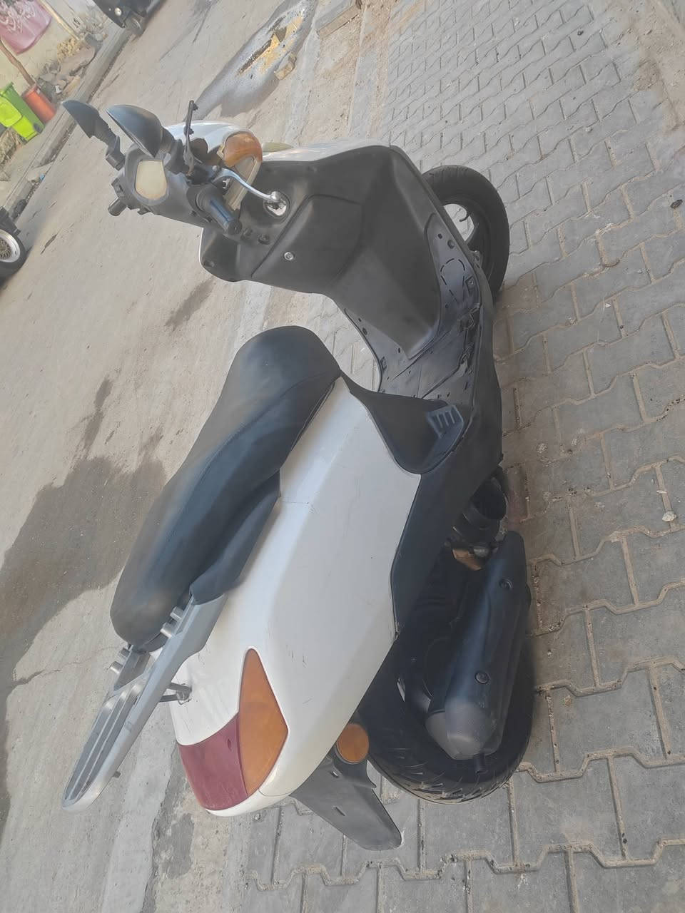 سلام عليكم سبيسي ماليزي ليوم طفت وماعرف شبيه الله شاهد ليوم جنت بيه بل سوك ورجعت بيه دراجه سعره ٣٥٠ وبيه مجال دراجه مرتبه وسلف وهندر قفل ستيرن هم يشتغل بس طفت ليوم وريد ابيعه الي تفيده يراسلني اي ستفسار اتصل على *********** او راسني واتساب عنوان زين لقوس شارع لمله مهند ابو عباس
