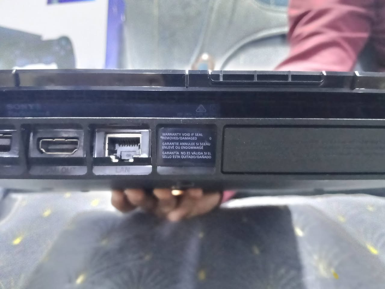 للبيع جهاز بلي ستيشن 4 سلم اون لاين باله غير مستخدم لوك ستيكر لا مفتوح ولا مصلح 
مع جويستك وكافه ملحقات الجهاز الاصليه  سعر الجهاز 250 الف وبي مجال 
سعر الجهاز مع الأقراص/ جي تي اي 5 و ذه كرو 2 عربيه 270 الف وبي مجال
العنوان بابل مركز للتواصل خاص


**إذا كنت صاحب هذا الإعلان وتريد حذفه لأي سبب، رجاءا أرسل رسالة إلى الدعم الفني**