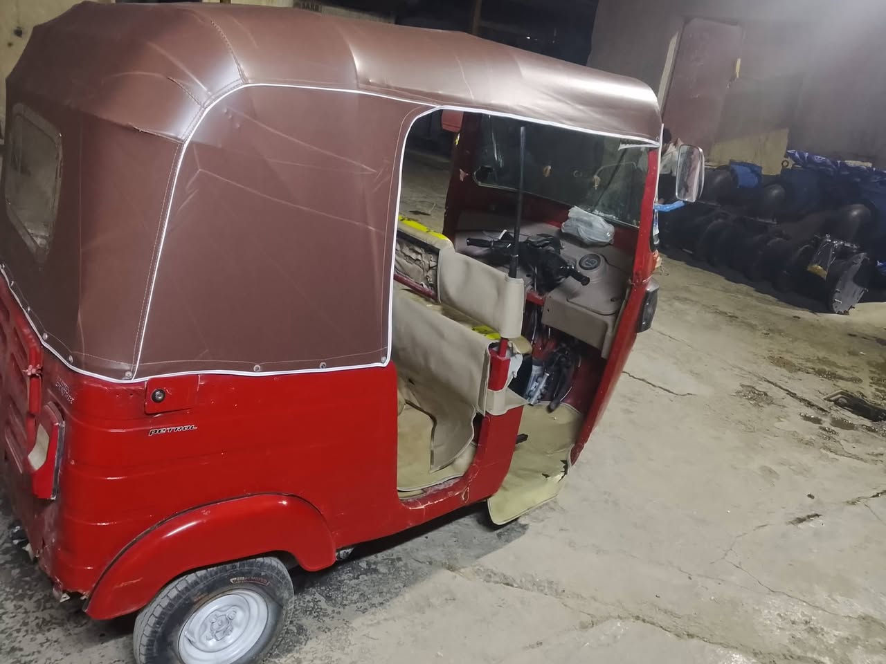 تكتك البيع 18 أوراق صلية ***********    مابيهة نقص كهربائيات كلهة جديدة
