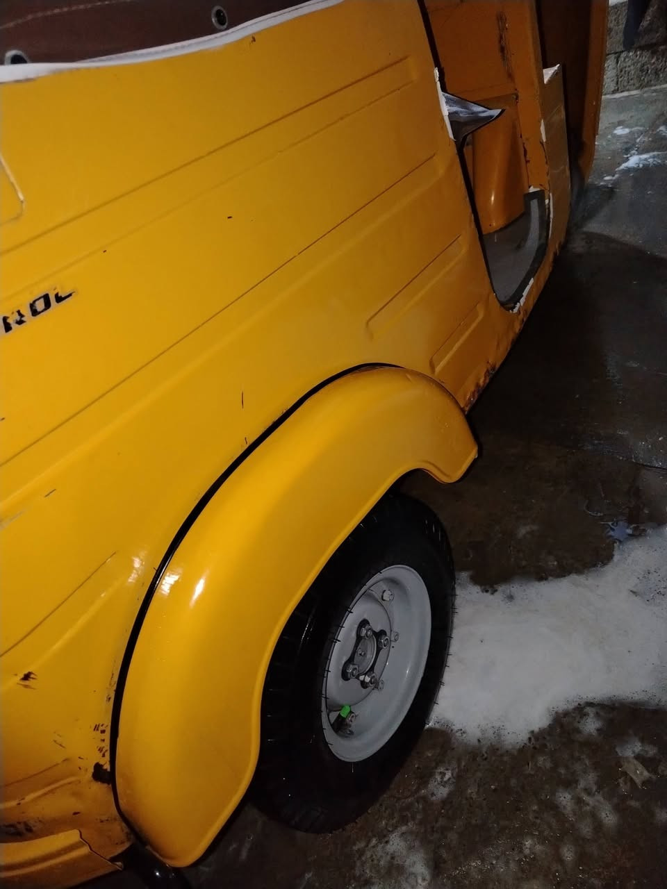 سلام عليكم تكتك 2018 شهر 12 كفاله عامه بس لغد بارد ومرشوش جمليه رقم وسنويه ثاني يوم تحويل تكتك كبل الشارع ما نقصه شي سعر 5800 مكاني ابو الشام ***********
