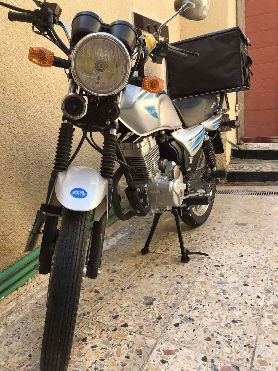 السلام عليكم
دايوان عظم للبيع 💯
موديل 2024🔥

طالعة ب 2025 شهر 9🏍️

ماشية 28 الف 💯

دهن من طلعت لليوم كله موتل درجة اولى 💯

الدراجة خير من الله محرك جديد برغي ما مفتوح بيه فول الفول تجي تفحص وتشوف بعينك و وديها الأي فيتر يعجبك دراجة جديدة ترايك وين ميعجبك 💯

نقوصات: بس بريك أمامي ميشتغل وبيها ملاحضات بسيطة باقي الدراجة من الألف للياء شغالة برغي ماكو نقص بيها تجي تشغلها وكبل للشغل💯

الدراجة رقم وسنوية رقمها كربلاء مشروع وطني وين ميعجبك تحول 💯

سعر $$: 2 مليون و 100 الف وبيها مجال بسيط وبالعافية ع الياخذها💯

رقم الهاتف : *********** للأتصال ومتوفر واتساب

مكاني: بغداد حي أور
