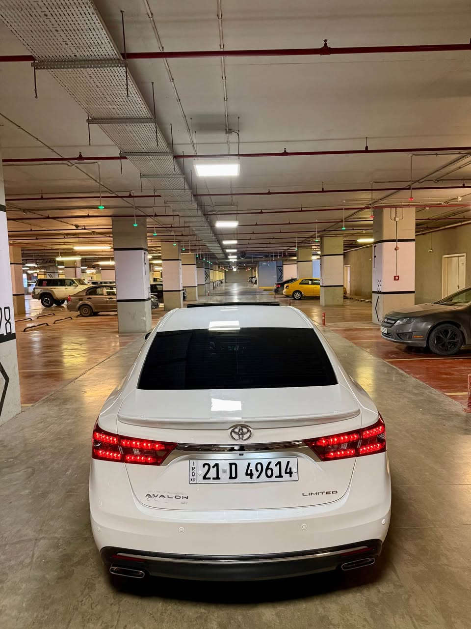 Avalon 2016
رقم.  ***********

تويوتا افلون ٢٠١٦ خليجي شركت سردار فول فول ١/١ 

سيارة مكفوله كفاله عامه
بدون بارد بدون صبوخ
سياره جديد جديد

سيارة بسمي تحويل غرامه نفس يوم 
محرك ٦ سلندر ٣.٥ برغي ممفتوح 

مواصفات ١/١ 
بصمة 
فتحه  
كشنات جلد و كهرباء و خزن 
كشنات تدفية 
شاشة كبير 
شفت ستيرن 
داخل اصفر 
بعد بعد 

محرك گير بشرط
صدر حداديه تخم تايرات جديد 

مكان سيارة سليمانيه
رقم.  ***********
سعرها ٢٤٠$ السليمانية, العراق
