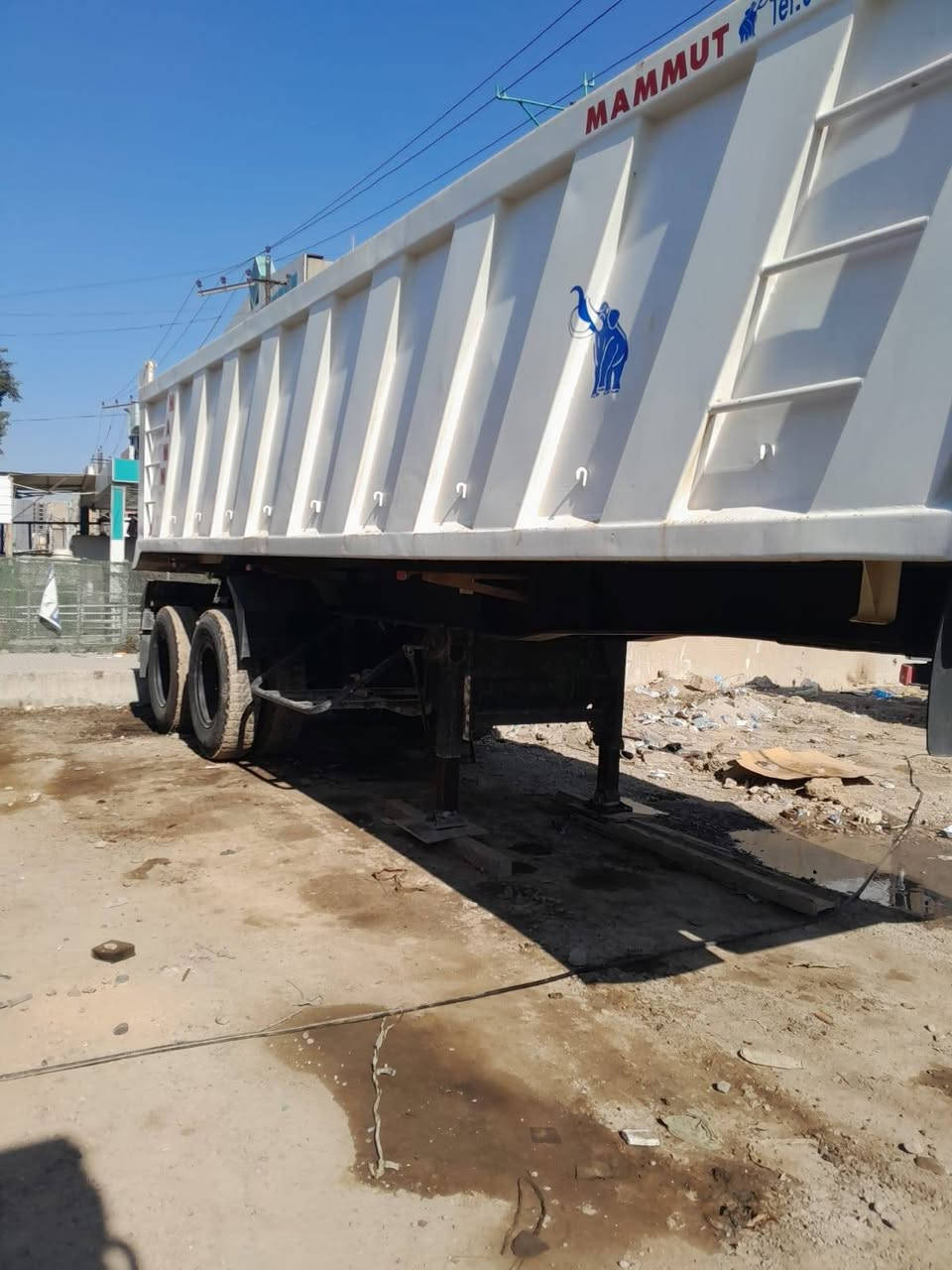 للبيع عربانه نساف حداده التاجي جاهزه العمل *********** الاستفسار
