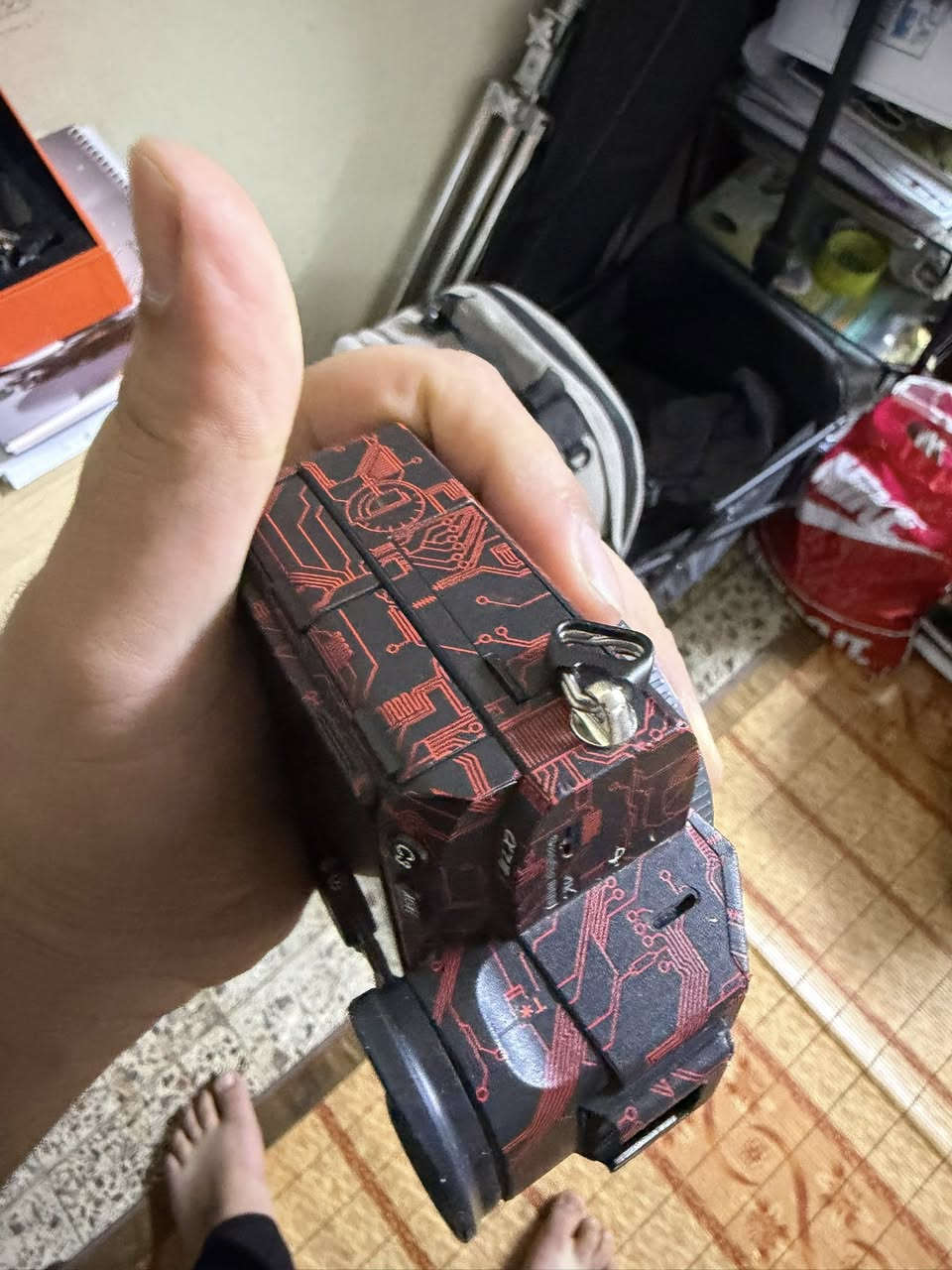 بدي a7iii للبيع جديد ونظيف ١٠٠٪؜
شتر ٢٦٩٠ مع كارتونه وبطاريه وشاحنة وكامل مكمله التخدمه يراسلني 
*********** 
***********
