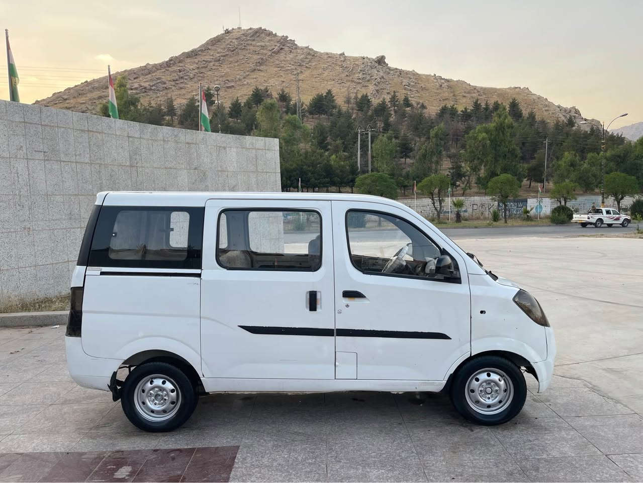 بەناوی خوای گەورە و میهرەبان شتی ڕاقیم هێناوە وەک یاری مۆندیال وایە ٤ ساڵ جارێک شتی وا هەیە 

شۆفلێت مینی پاس N200

سحری قفڵ قفڵی بۆ مەحامەلە تەلەفون مەکە (14) قفڵ قفڵی

هەزار ماشاءالله لە تایبەتی لە خاوێنی ئەو سەیارە
گێڕ و مەکینەی بیلادی 
تەبرید سارد ❄️❄️وەک سەلاجەیە تەبرید مەرکەزی 
بێ بۆیاخ بێ لێدراو بێ خایس 

٣ ڕیز کوشن  ٤ دەرکا 

٤ تایەی تازەی خراوەتە ژێر 
کامل گێچەکانی ئیش دەکا بەشەرت 
کامل کارەبای بەشەرت 
نەبوە و نابێ لەوە مەزبووت تر 

هەتا بڵێی توند و تۆڵ و بەکێشە 

بەنزین هەرناخوا 

سەیارەکە لە شەریکەیەوە یەک دەستە واتا ١٥ ساڵە یەکدەستە 
تا ئەو دەقەیەی هاتە لای من مەکینەی نەکرابۆوە ئەوەندە خاوێن ماوەتەوە 
مەکینەم تازە تەحمیر کردوە لۆک لۆک نەبوو نەتەوێ بەشەرتی ١٠٠ وەستا دەتدەمێ 

هەتا بڵێی لێخوڕینێکی خۆش و بەهەڵمەتی هەیە 
تەبریدەکەی وەک سەنی نەبوو نەتەوێ

قفڵ قفڵی ١٤$ گەڵایە 

شوێنمان ڕانیەیە لەخزمەت هەموو لایەک داین ژ.م *********** رانية, السليمانية
