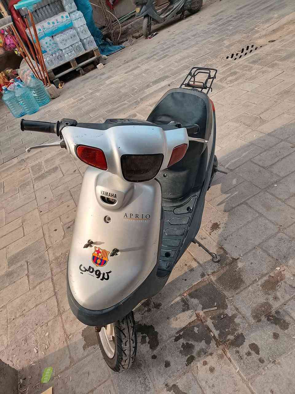 دراجه بطه للبيع تك كلها بلاديه برغي تجاري ماكو بيها ومعدل 70 شلعه ومعدل فول الدراجه جديده وهم كله شغال ما ناقصها برغي سعرها 400 👍❤ جديد اتفيد الطلاب الشغله بعيد خوش دراجه وكله بلادي ❤👍 ***********
