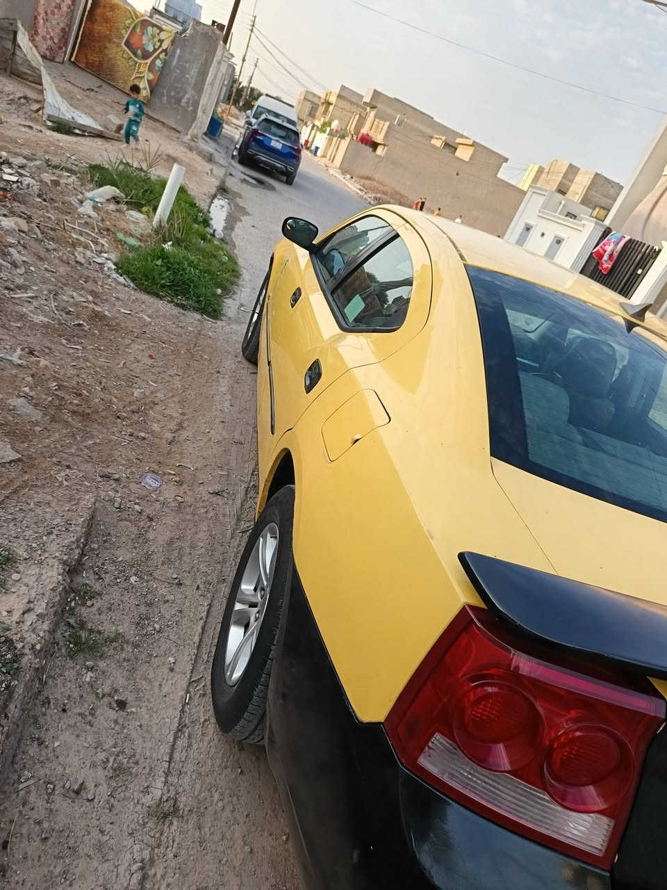 سلام عليكم جا جر ١٠ ابيع او اراوس خطه بغداد موصل تفاصيل على الخاص *********** واني بخدمتكم
