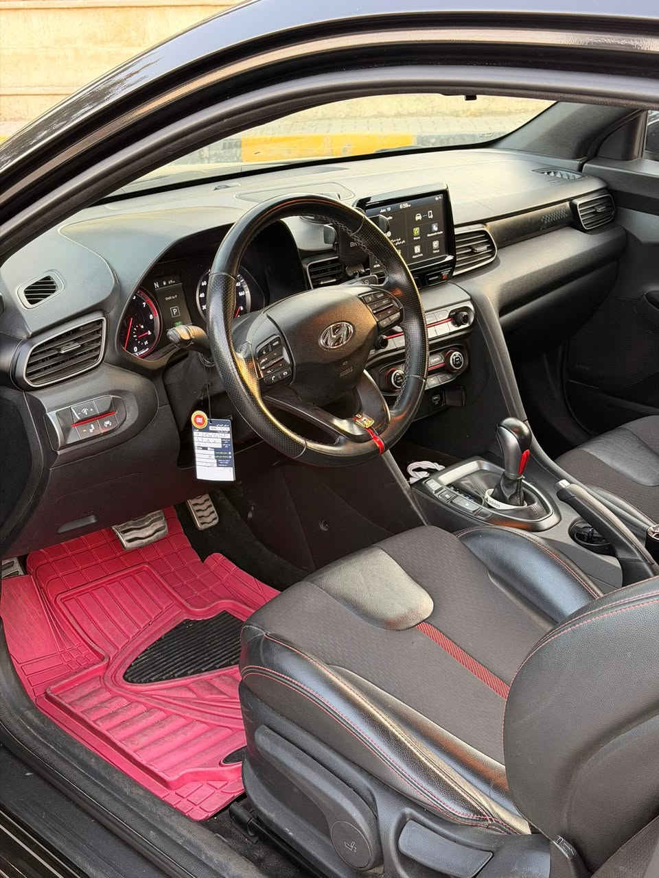 السلام عليكم 
فولستر 2020 
1.6 turbo 
ماشية ٤٥ الف
فول مواصفات
بانوراما
كشنات جلد ومخمل 
كشنات تدفئة
بصمة
ابواب بصمة
رادارات جانبية
رادار امامي مانع تصادم
حادثها بوند وجاملغ اليمين
مكان السيارة موصل
السعر ١٢٠ وبيها مجال بسيط للشراي
***********

