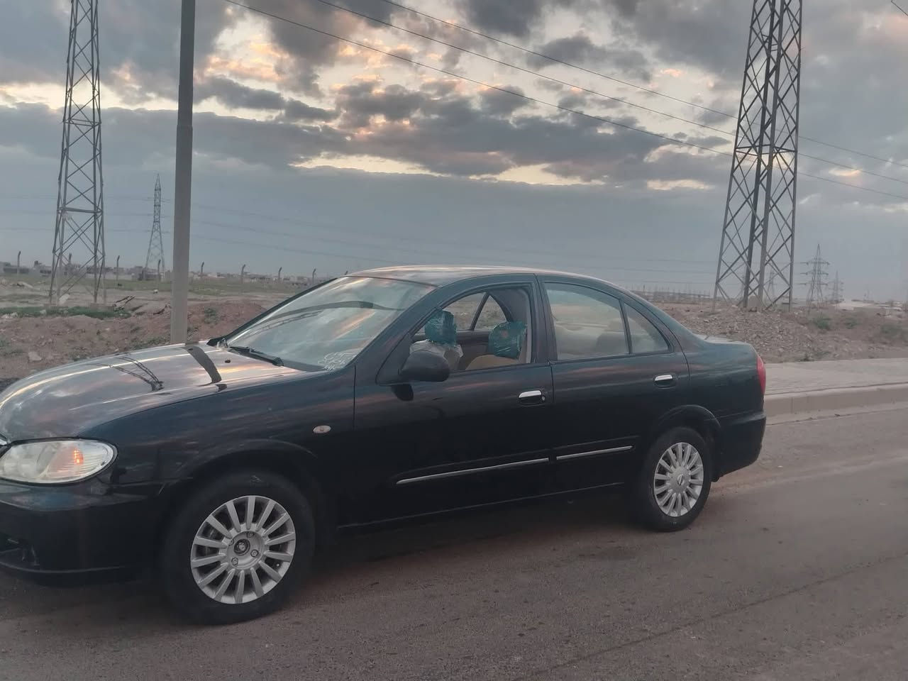 نيسان صني ياباني موديل 2011 خدمات بدون ضرر بدون صبغ رقم سليمانيه سنويه جديد جديد محرك وكير بشرط اوتوماتيك *********** مكان السياره كركوك
