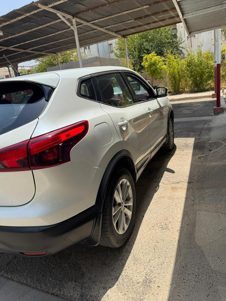 سلام عليكم سياره نيسان روج موديل 2017 كلين تشغيل عن بعد بصمه تشغيل بصمه بواب تنته سعر 165 وبيها مجال رقم ‭0770 302 5074‬
