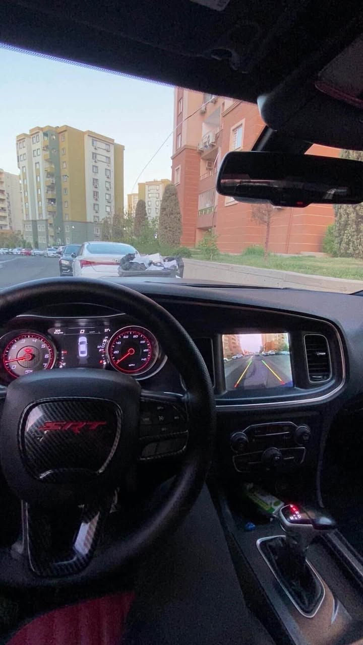 جارجر موديل 2018 sxt محدث srt كامل  
حادثها داخله كلين للعراق بيها قطعتين صبغ ونص فقط داخل العراق ماشيه 200 الف رقم شمالي
المكان دهوك 
رقم وتساب *********** دهوك, العراق
