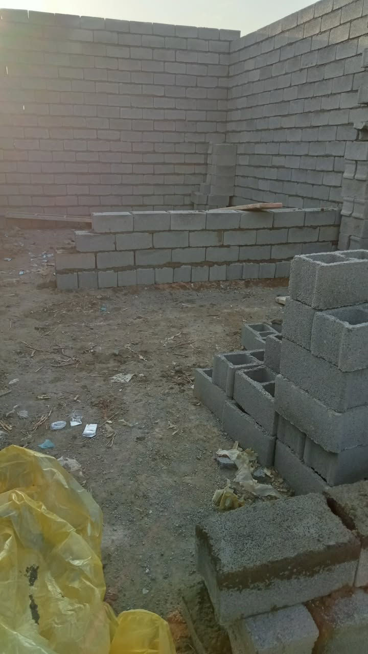 كادر بناء مصري شغل درجة اولى استلام مهندس مقيم في بغداد الجديده هذا الرقم به وتساب ***********
